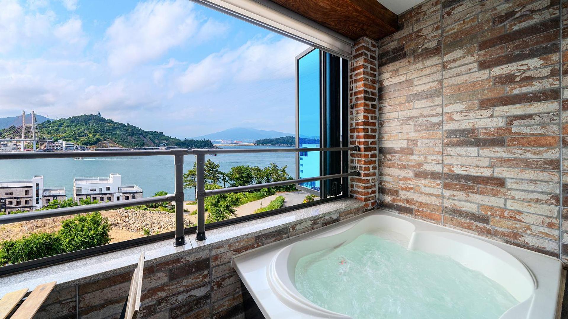 Yeosu View Foret Pension Extérieur photo